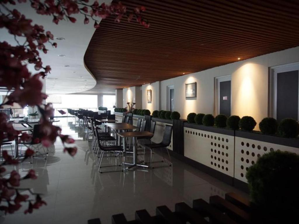 莱福乐行酒店 万隆 外观 照片